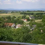 Robiniapark Üdülőpark *