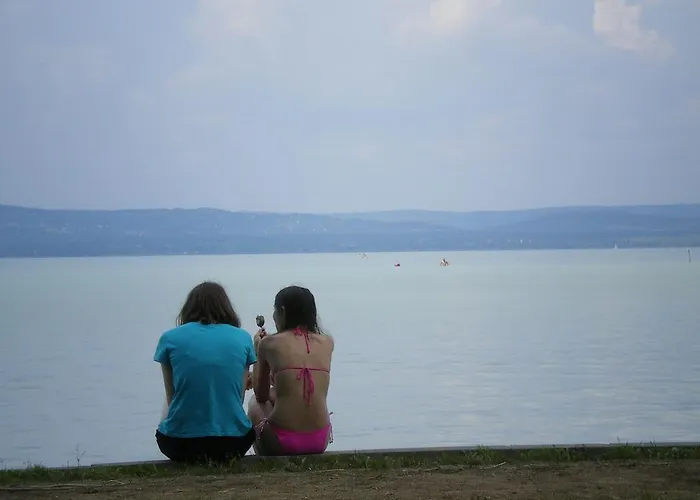 Robiniapark * Szolad